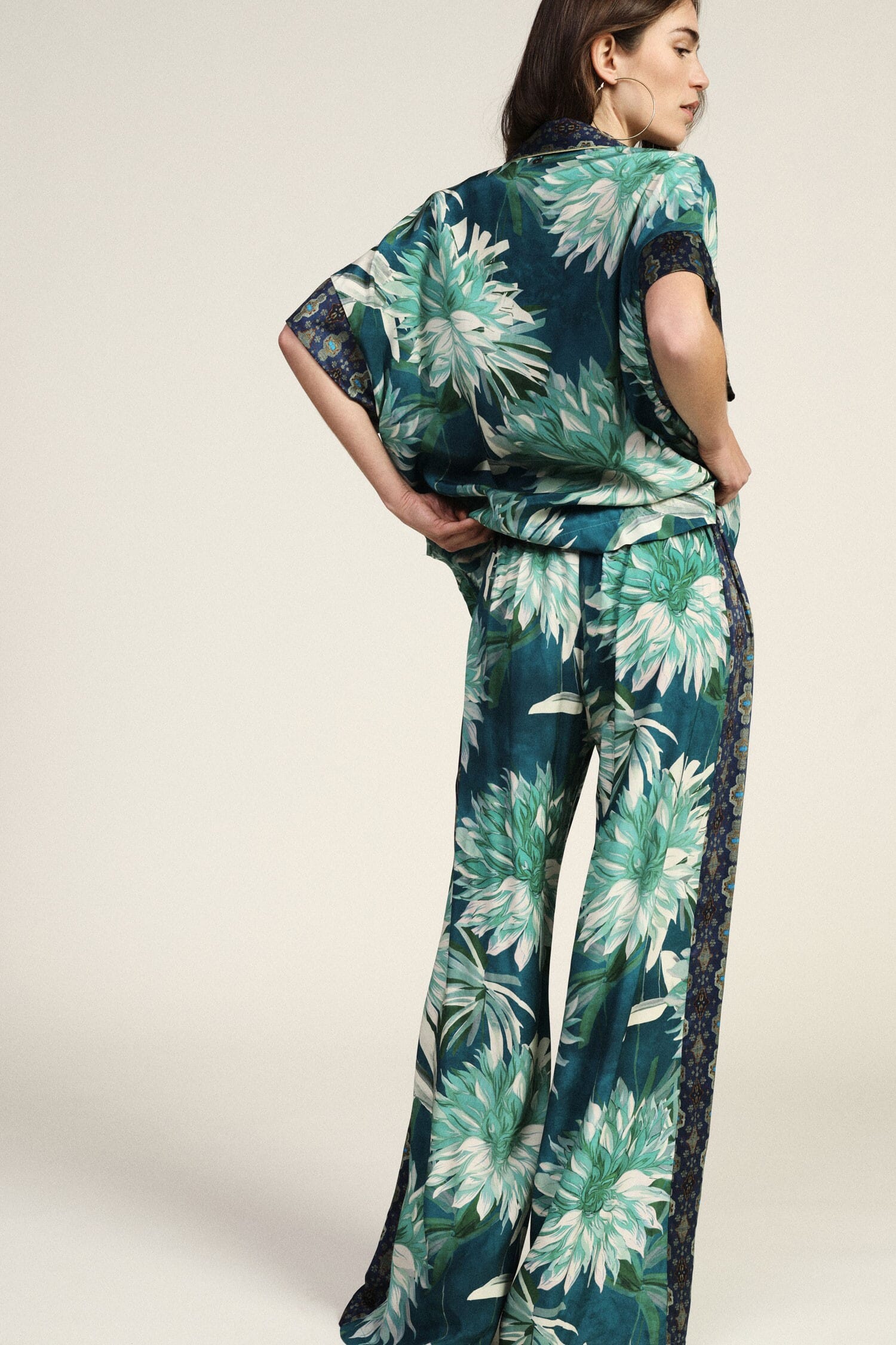 Pantalon Palace à larges fleurs Dixie