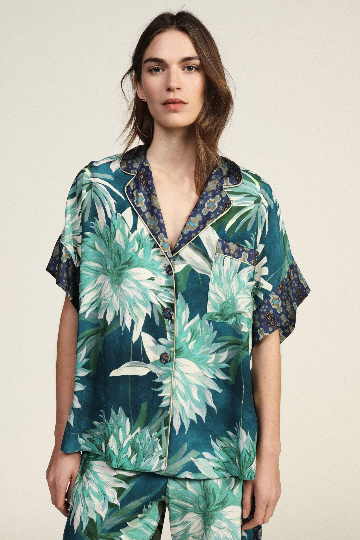 Shirt With Floral Pattern And Dixie Pocket