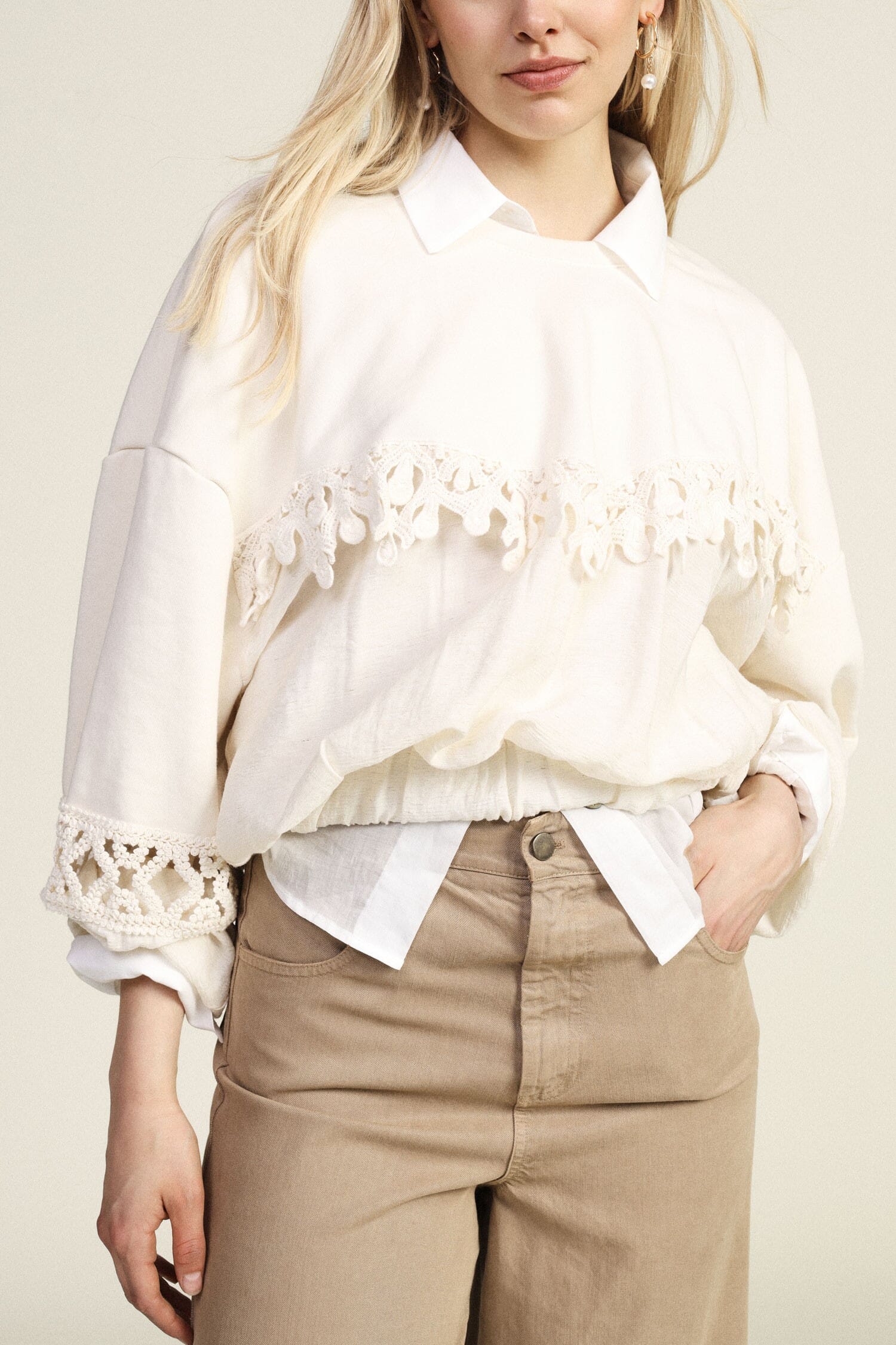 Wide Sweatshirt With Perforated Details And Embroidered Inserts Dixie