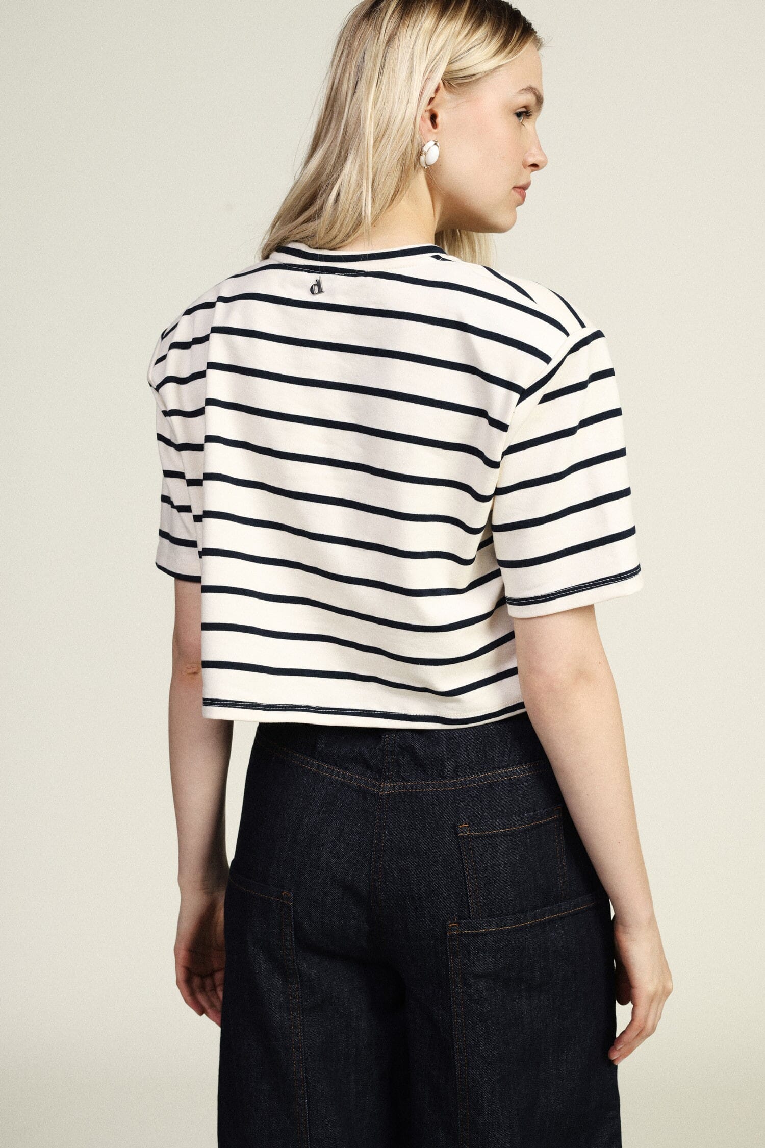T-Shirt A Righe Cropped Con Tasca E Bordo Sfrangiato Dixie