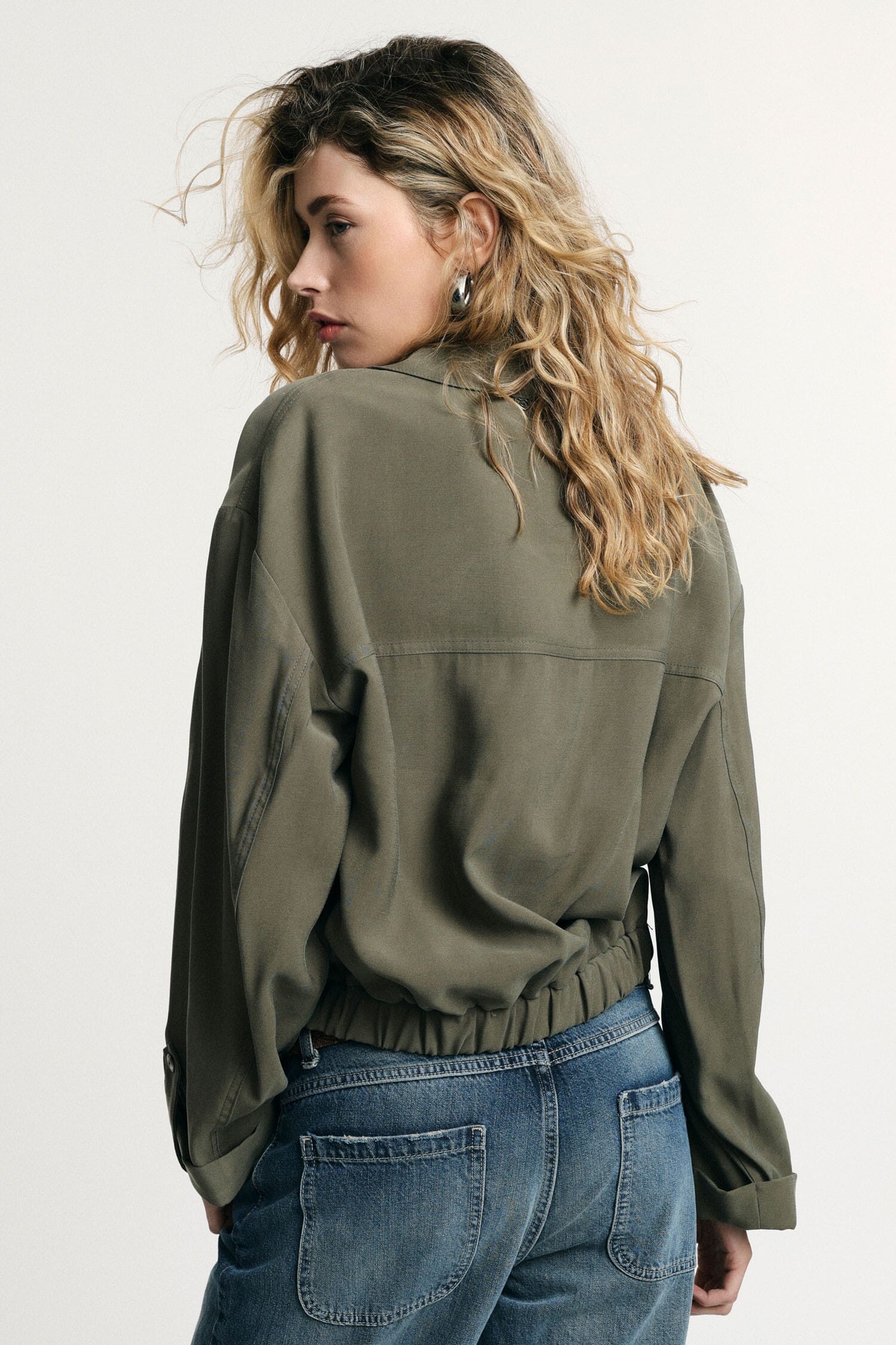 Cropped Shirt With Front Pockets And Button Closure Please