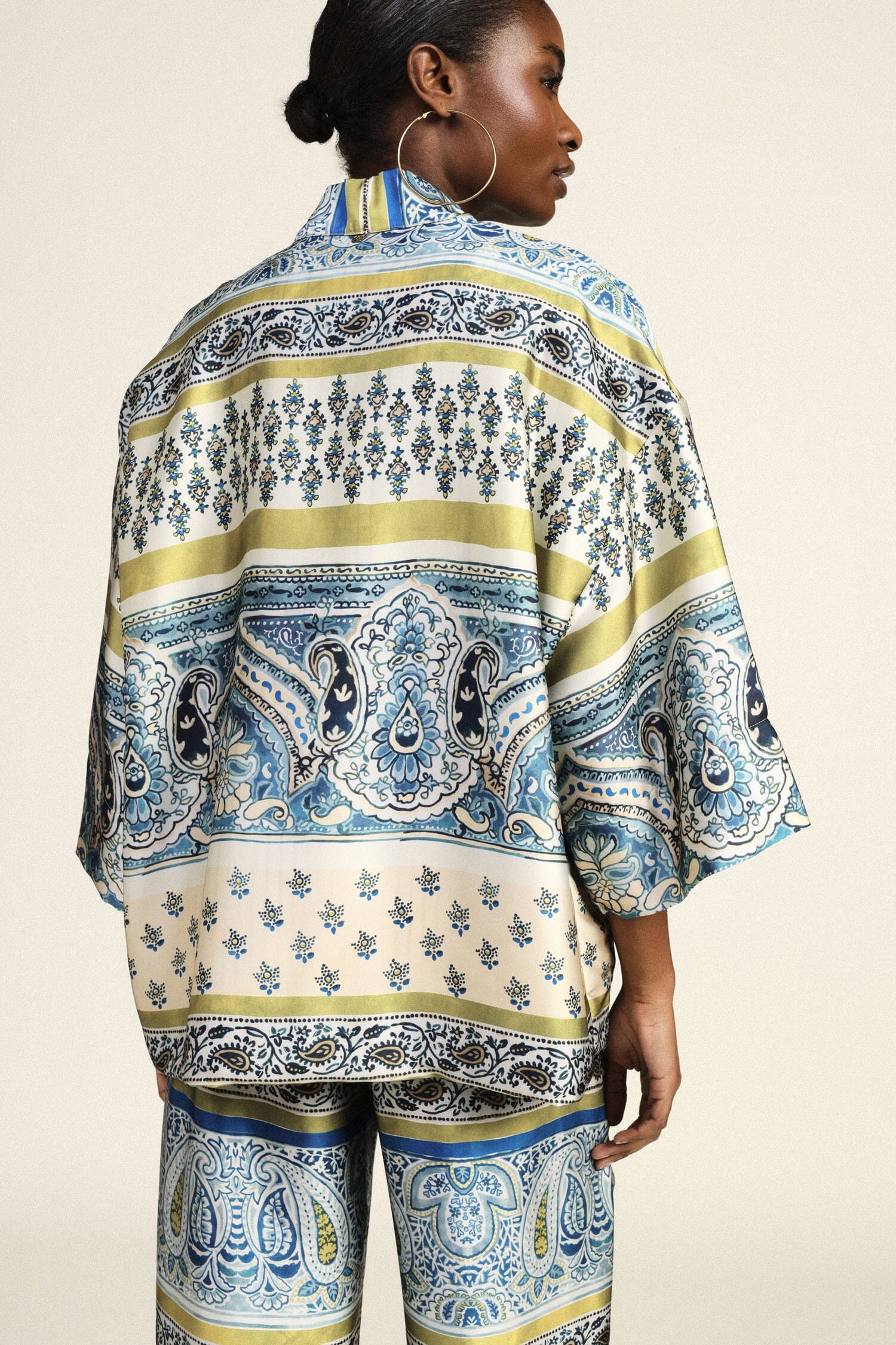 Dixie Wide Sleeve Paisley Pattern Blazer