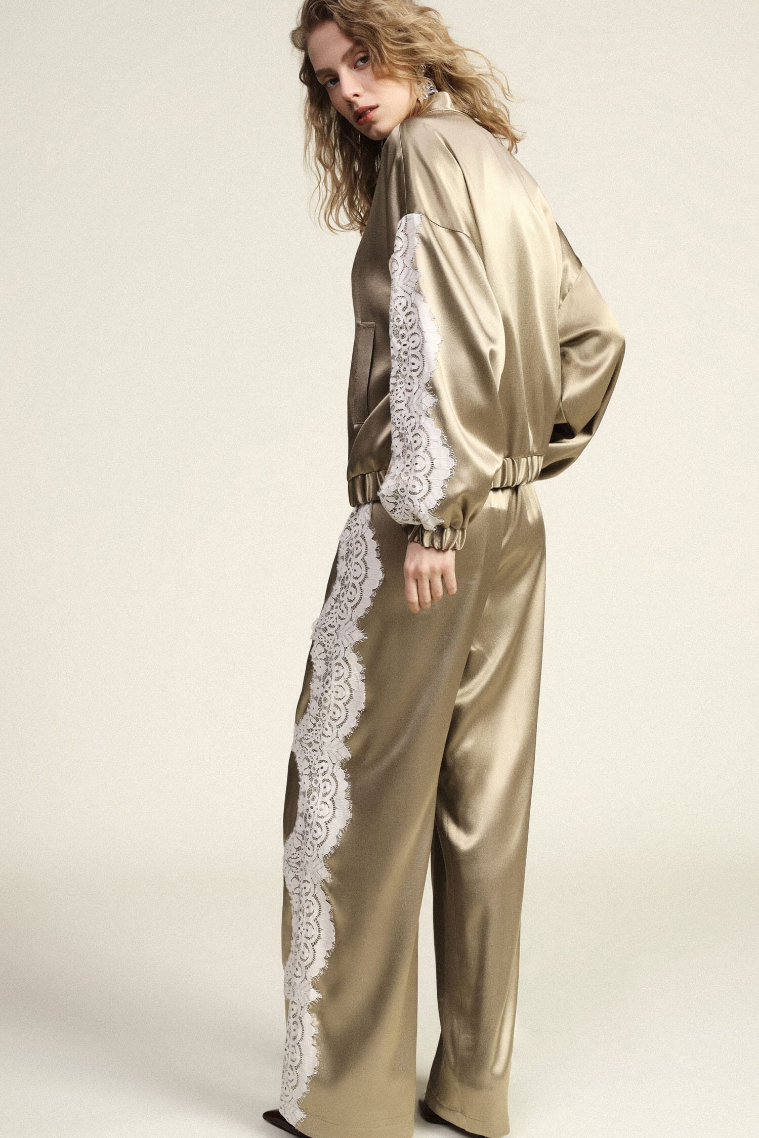 Pantaloni Palazzo Fantasia Con Inserti Ricamati Dixie