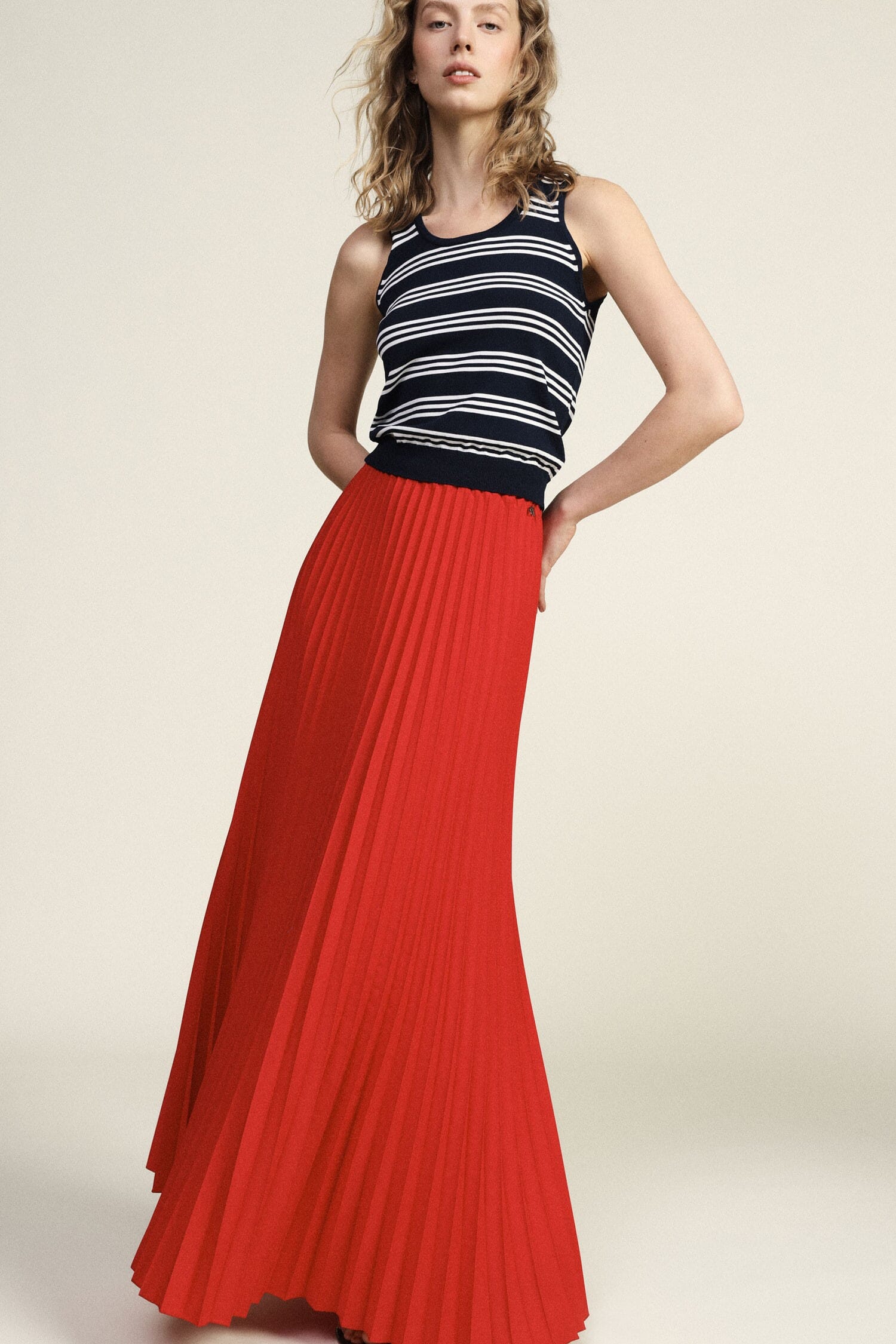 Gonna Plissettata Midi Con Elastico In Vita Dixie